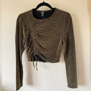 2/$20 • 0301 - WILD FABLE Junior’s L Black/Gold Shimmer Long-Sleeved Cropped Top